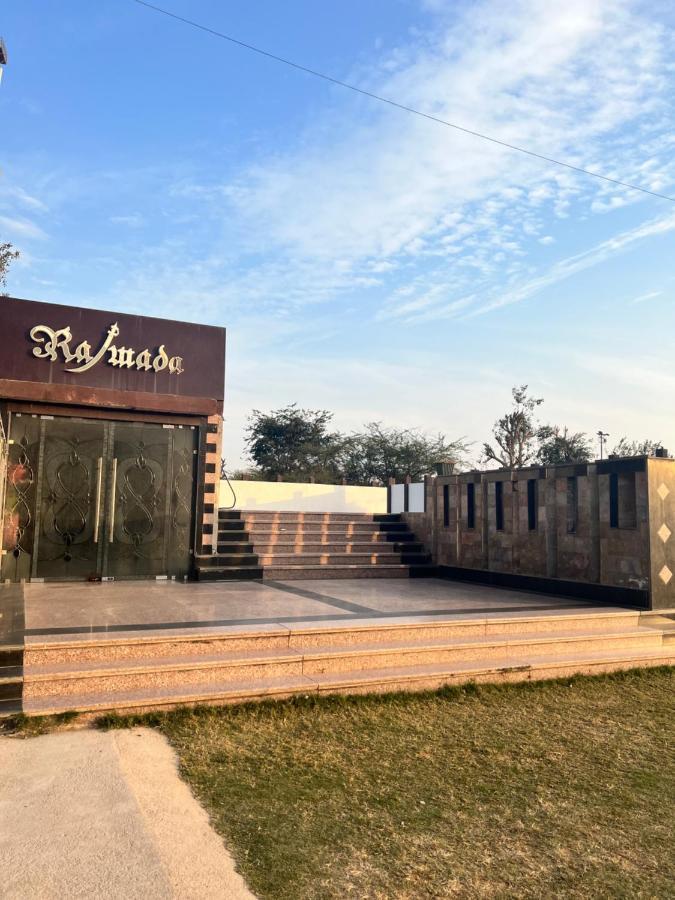Ritumbhara Hotel & Resort Alvar Kültér fotó